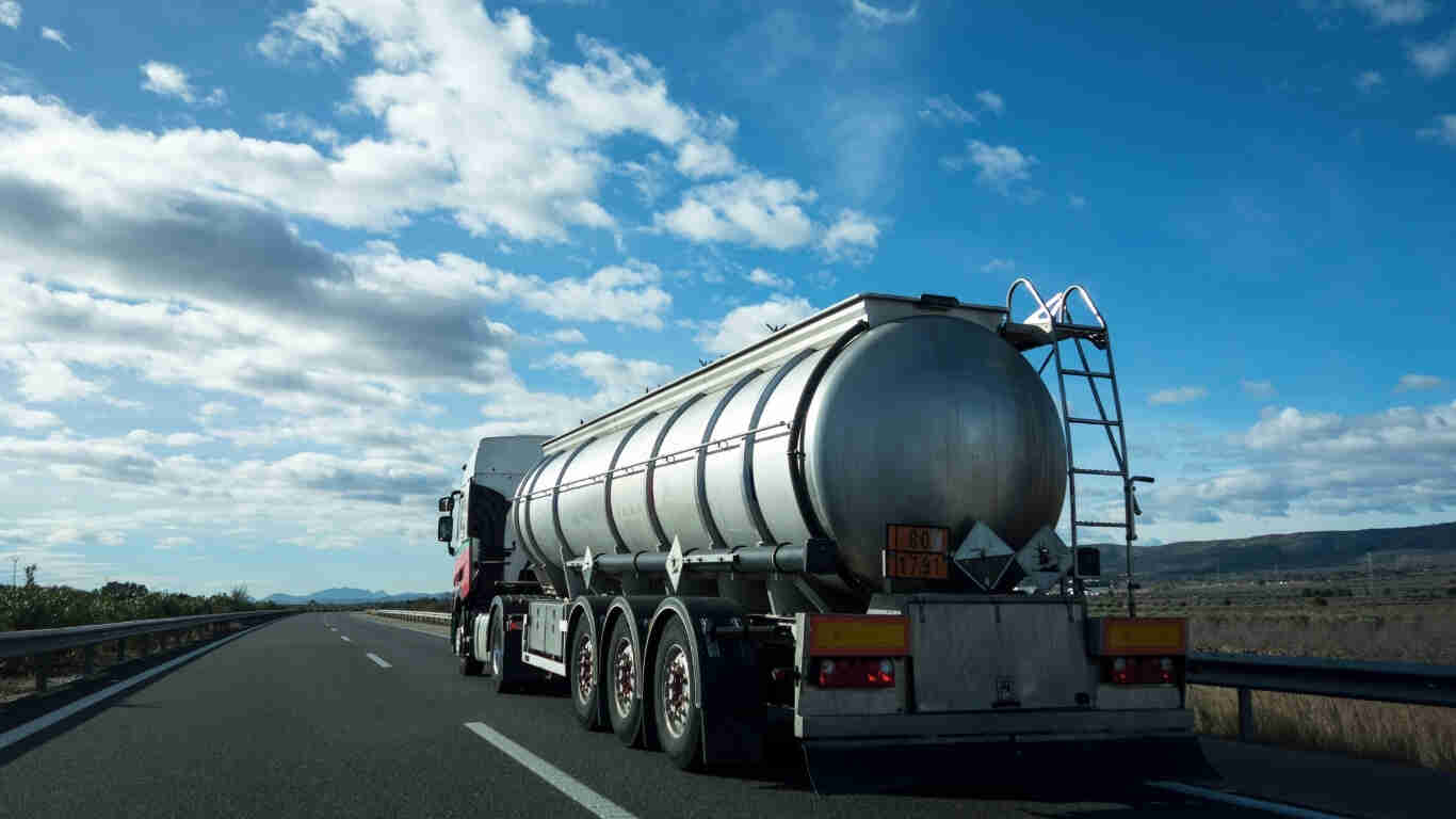 سريع مورد ناقلة المياه العذبة في الرياض