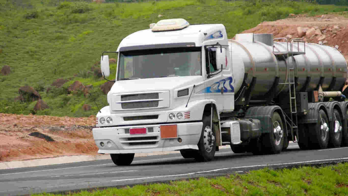 خدمة توصيل آمنة ونظيفة من خبير خدمة توصيل المياه في الملز للمنازل والشقق