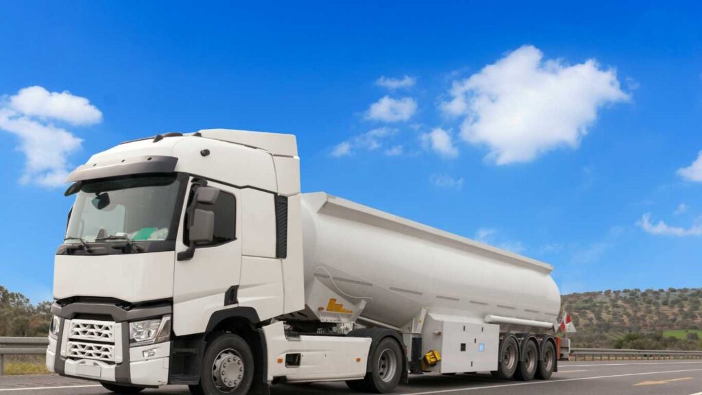 خدمة صهريج مياه غرب الرياض المياه النظيفة