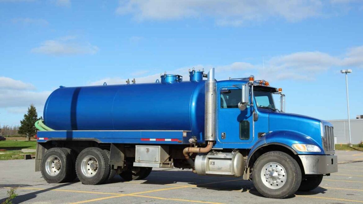 صهريج مياه طوارئ ٢٤ ساعة بخدمة فورية