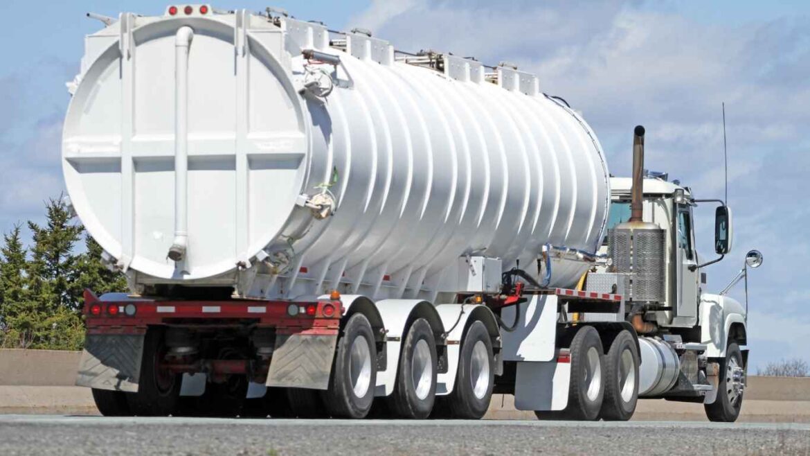 صهريج مياه ٣٢ طن الرياض للمنازل