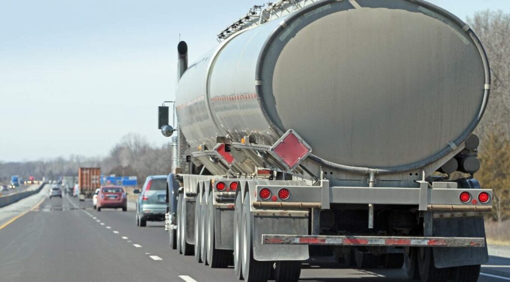 طريقة طلب صهريج مياه لجميع الأحياء