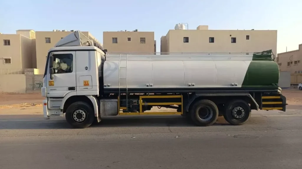 خدمة وايت ماء 32 طن جنوب الرياض للمباني التجارية